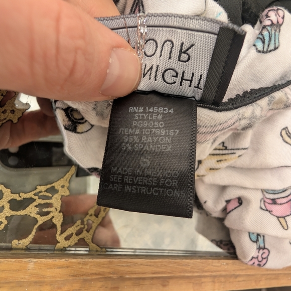 Midnight Hour By Hot Topic Woman's Top with Cartoon Print Size Small - Picture 8 of 9